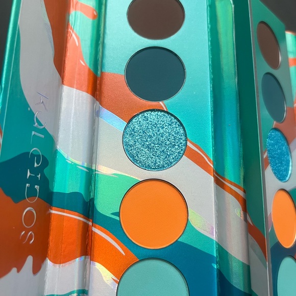 Kaleidos Makeup Kaleidos Futurist Palette New Stunning Indy Brand